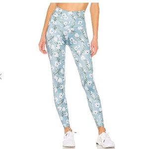Beyond Yoga Olympus Floral Sunrise High Waisted Midi Leggings. Blue. Size Small
